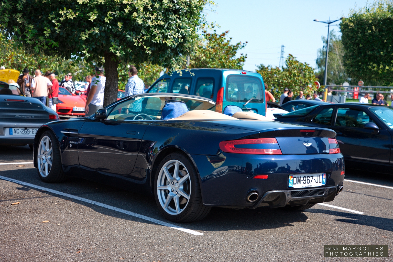 Aston-Martin Vantage-01.jpg